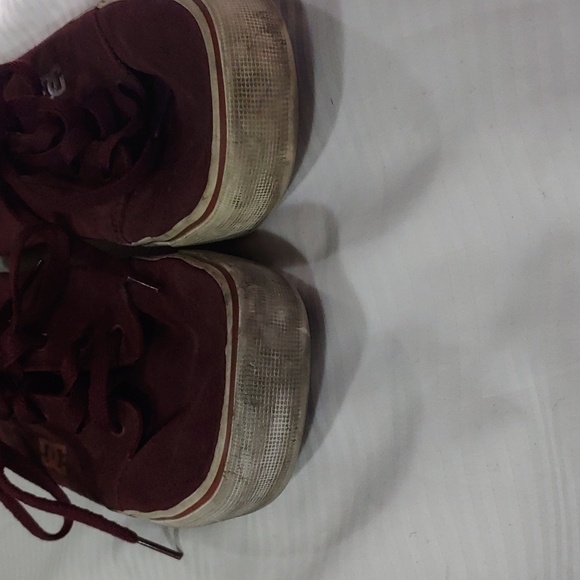 DC maroon shoes - Picture 2 of 5
